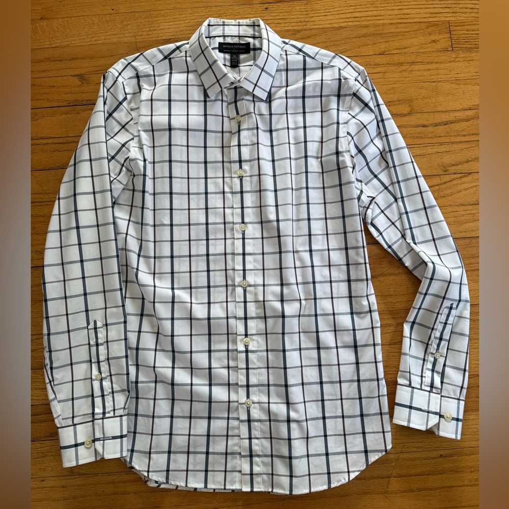 THREE Banana Republic Men's Button-Down Plaid Dress Shirt - Size Medium - Picture 9 of 15